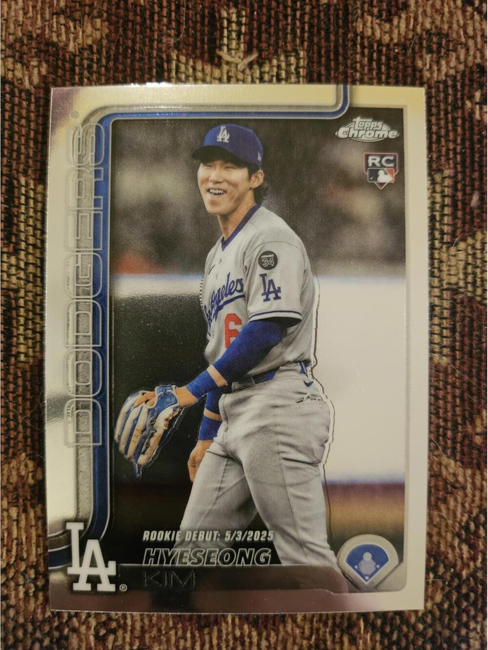 2025 Topps Chrome Update - Hyeseong Kim - RC  #USC149 - Dodgers - RAW Mint - Picture 1 of 2